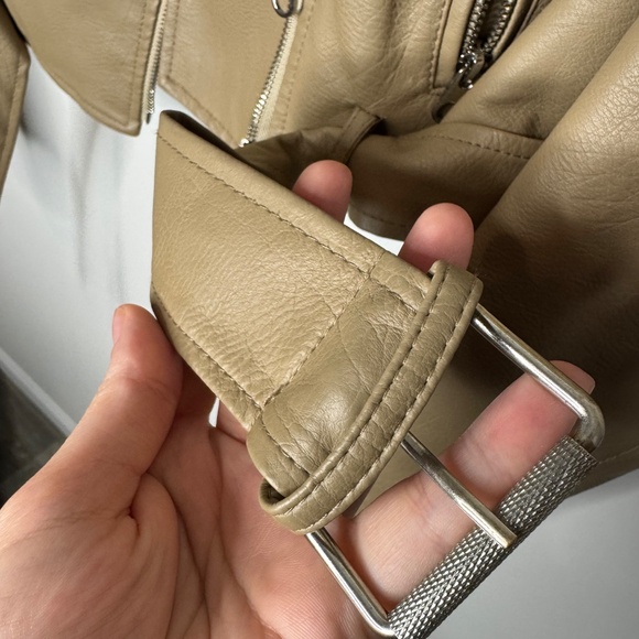 Sinsay biker jacket Faux leather size Xl - Picture 2 of 9